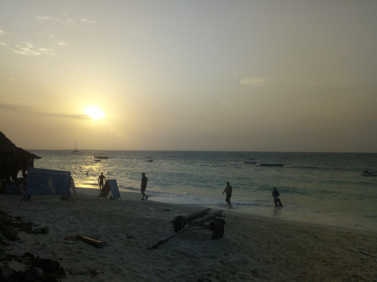 Asiya Beach Bungalow ナングウィ エクステリア 写真